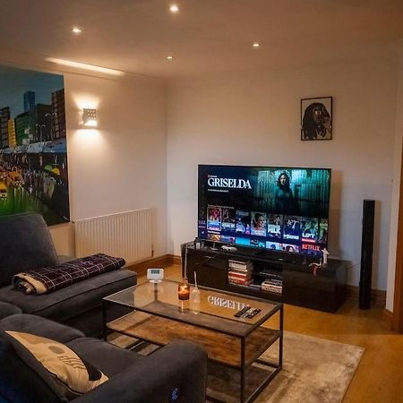 1-Bed Flat In Ocean Village Southampton Eksteriør billede