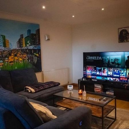 1-Bed Flat In Ocean Village Southampton Eksteriør billede