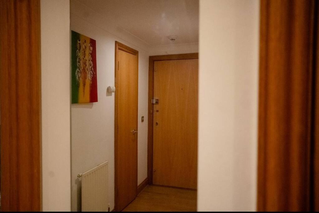 1-Bed Flat In Ocean Village Southampton Eksteriør billede