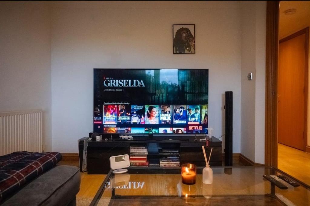 1-Bed Flat In Ocean Village Southampton Eksteriør billede